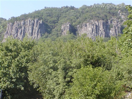Prodloužený víkend - Maďarsko - Badacsony - krajina čedičového masivu s mohutnými čedičovými sloupy