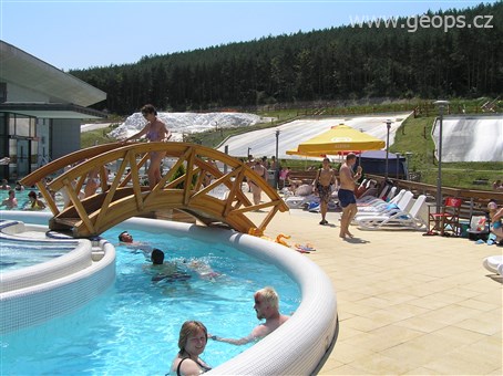 Pobyty v lázních - Maďarsko - Egerszalók - termální lázně, voda teplá až 60°C,  léčí choroby pohybového ústrojí