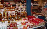 Budapešť a okolí - Maďarsko - Budapešť - tržnice, stánky nabízí papriku i jiné laskominy